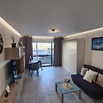 Sea Side