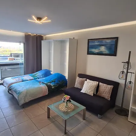 Apartment Sea Side